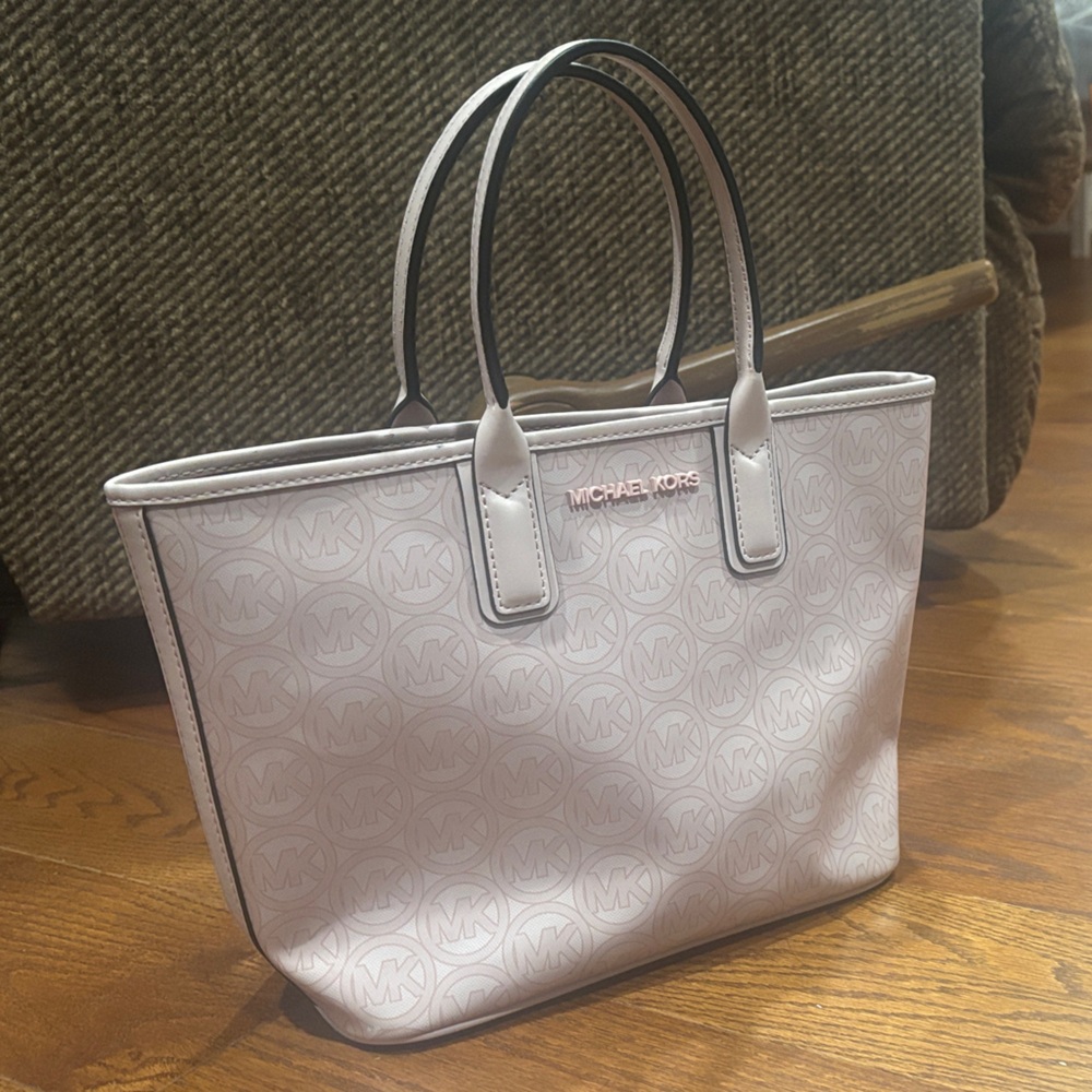 Michael Kors Elegant Blush Tote